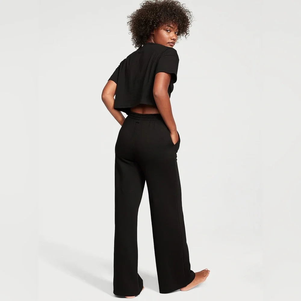NWT VICTORIA'S SECRET Cotton Fleece Wide-Leg Sweatpants - Picture 2 of 4